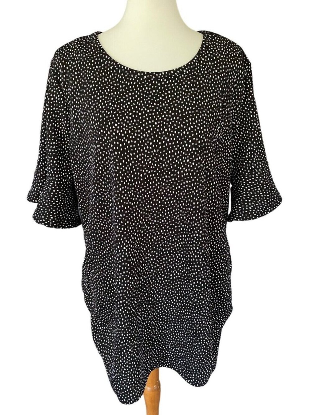 Madison + Hudson Women's Black & White Dot Top With Ruched Bottom Sides-Size 2X